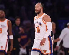 独行侠逆转尼克斯,主场气势如虹 独行侠逆转尼克斯,主场气势如虹